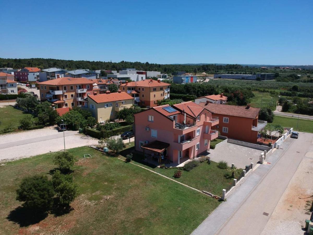 Guest House Gloria Novigrad Istria Eksteriør bilde