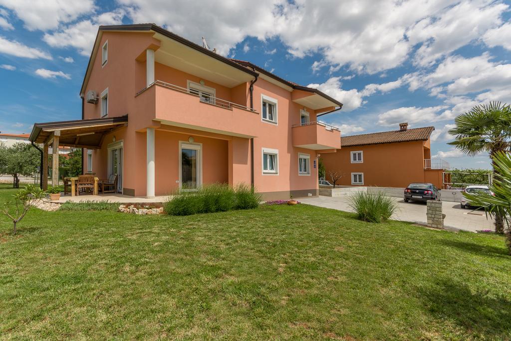 Guest House Gloria Novigrad Istria Eksteriør bilde