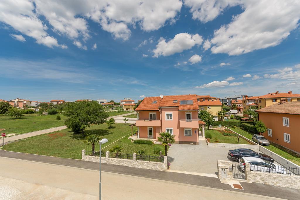 Guest House Gloria Novigrad Istria Eksteriør bilde